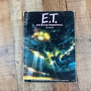 ET Extra Terrestrial Storybook 1982 Vintage Movie Photos Collectible